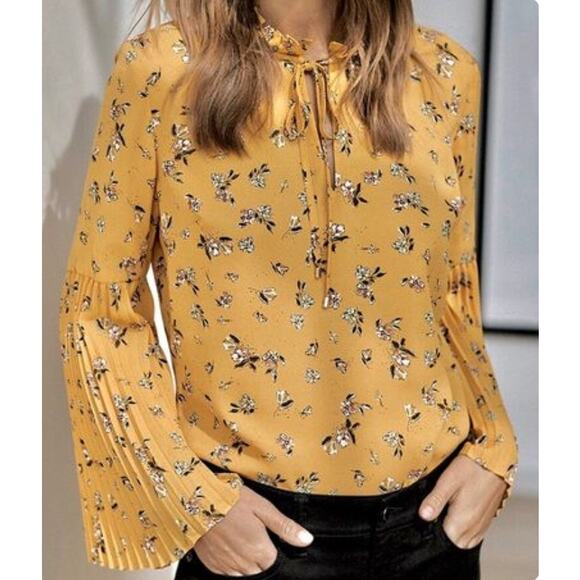 NWT Lauren Ralph Lauren Floral Pleated Bell Sleeve Top Size L Yellow Fairycore - Picture 1 of 13
